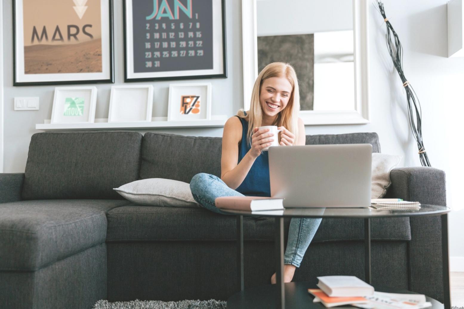 Persoane învățând împreună principii de dezvoltare personală